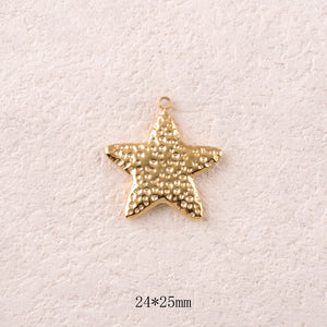 Pendentif étoile travaillée