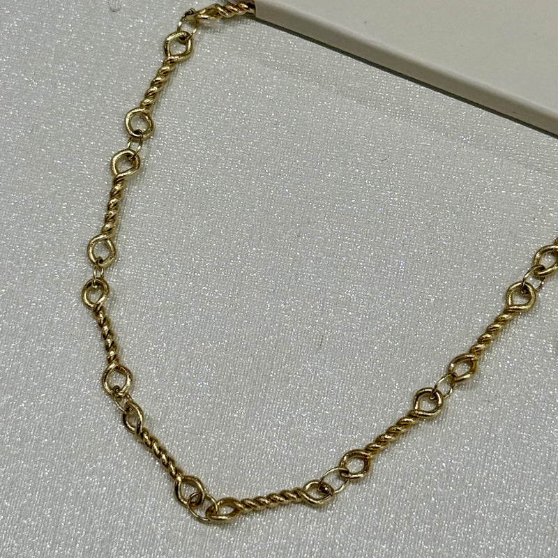 Collier Ellie