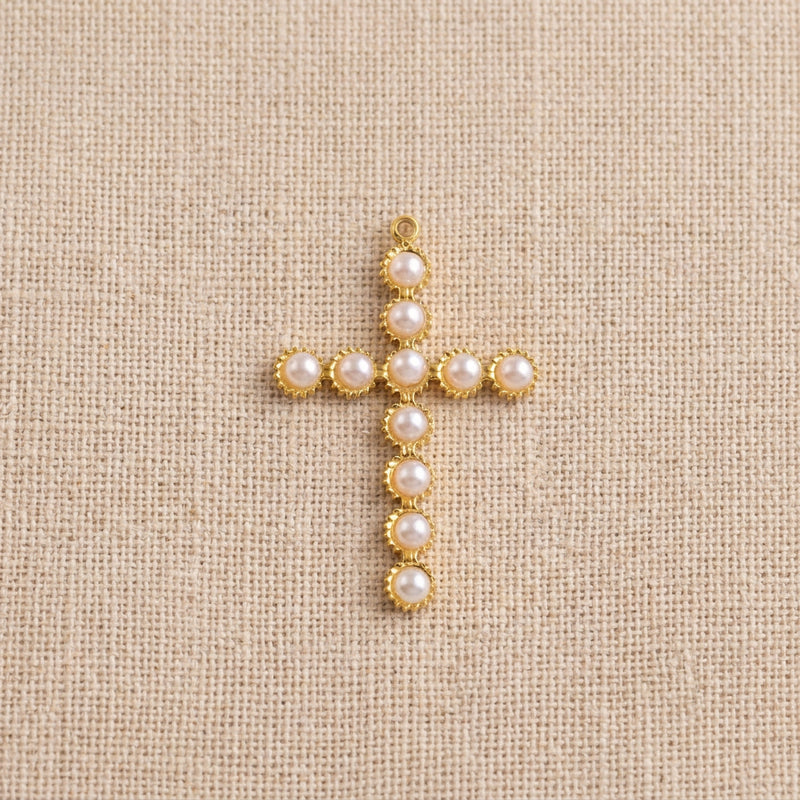 Pendentif Croix en perles
