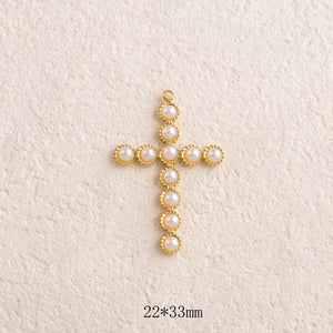 Pendentif Croix en perles