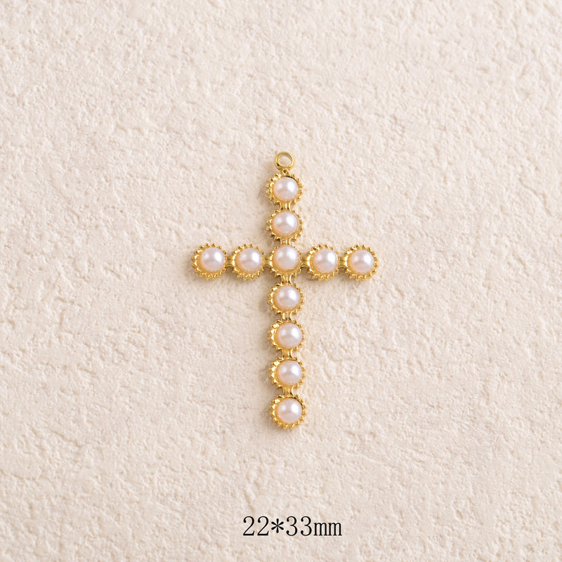 Pendentif Croix en perles