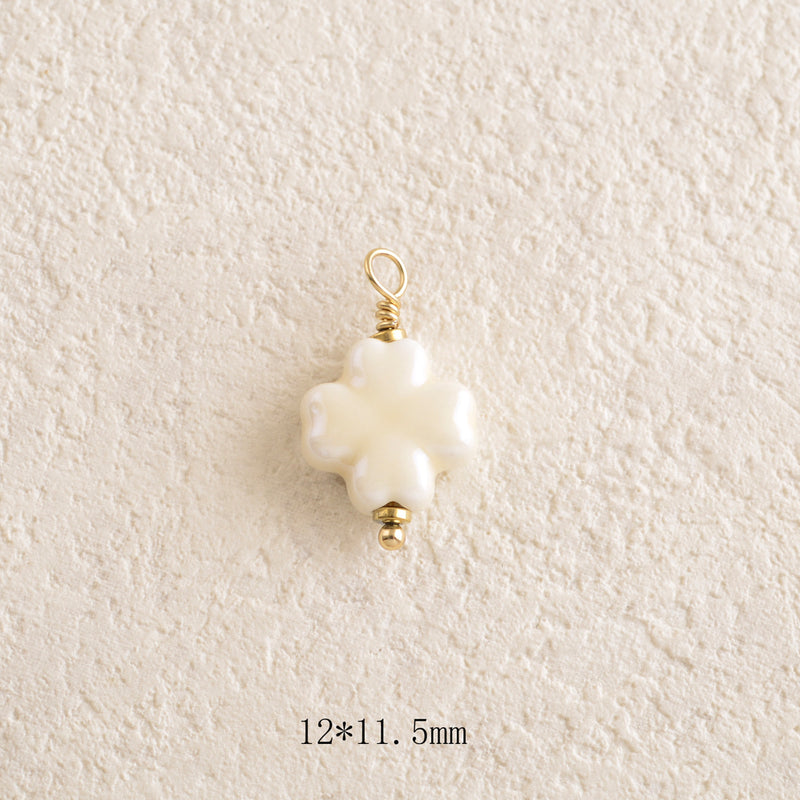 Pendentif Trèfle en céramique