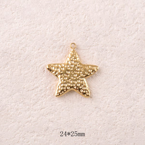 Pendentif étoile travaillée